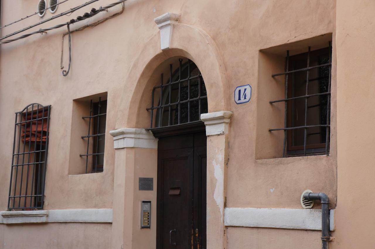 La Scarana Apartman Ferrara Kültér fotó
