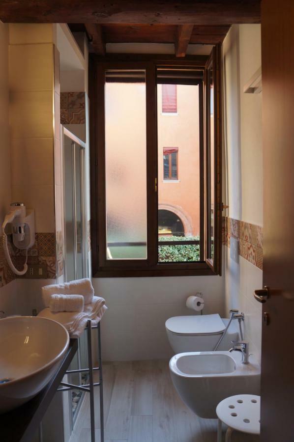 La Scarana Apartman Ferrara Kültér fotó